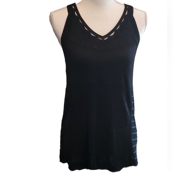 White House Black Market Tops - White House Black Market Black Sleeveless Halter Texture Knit Crochet Top Size S